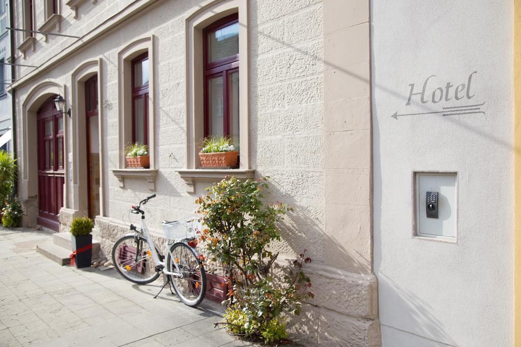 Hotel Garni Zum Hirschen 이포펜 외부 사진