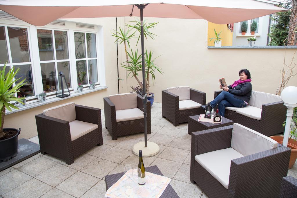Hotel Garni Zum Hirschen 이포펜 외부 사진